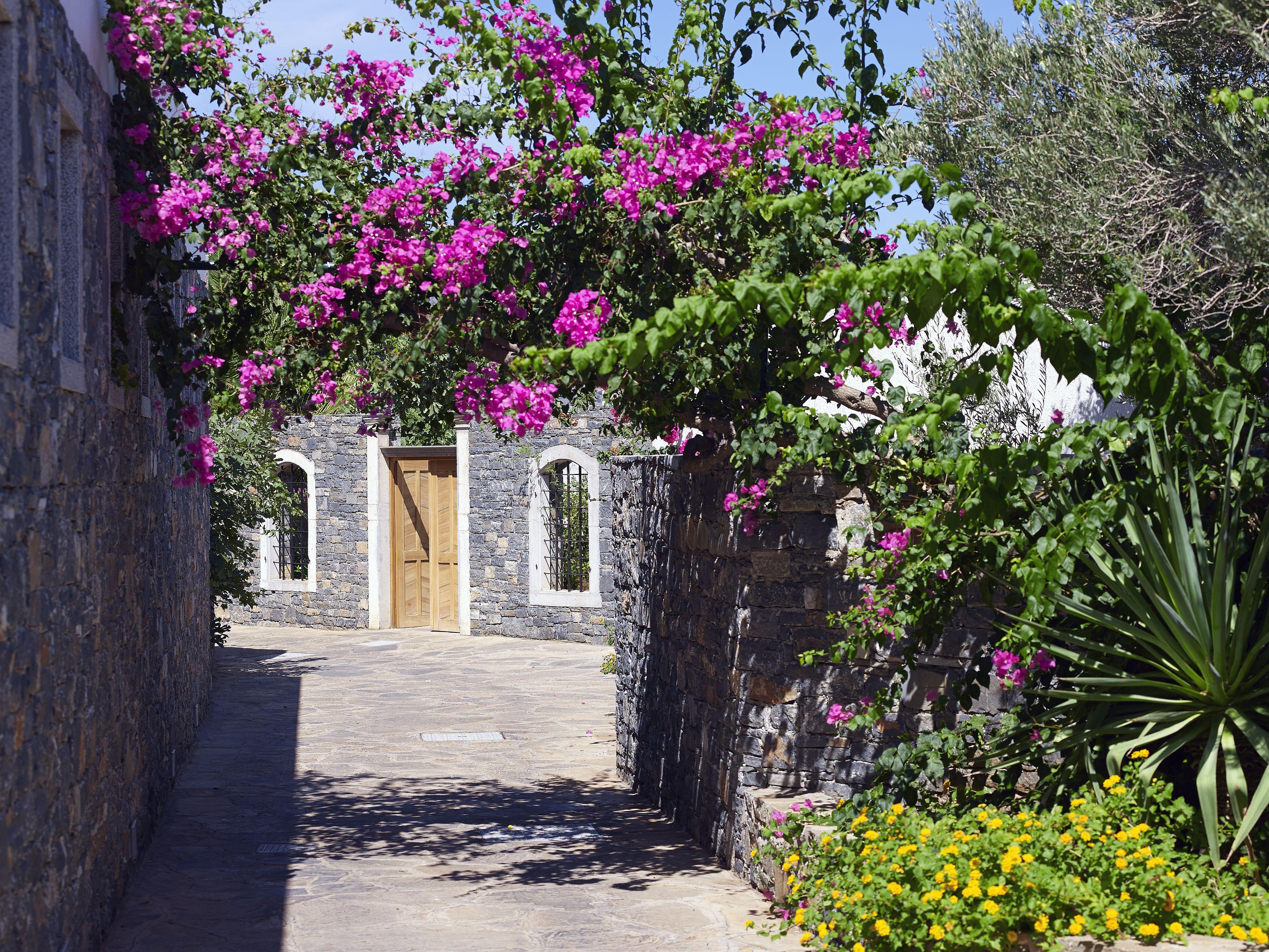Elounda Peninsula Luxury Resort, Six Senses Spa Exterior photo