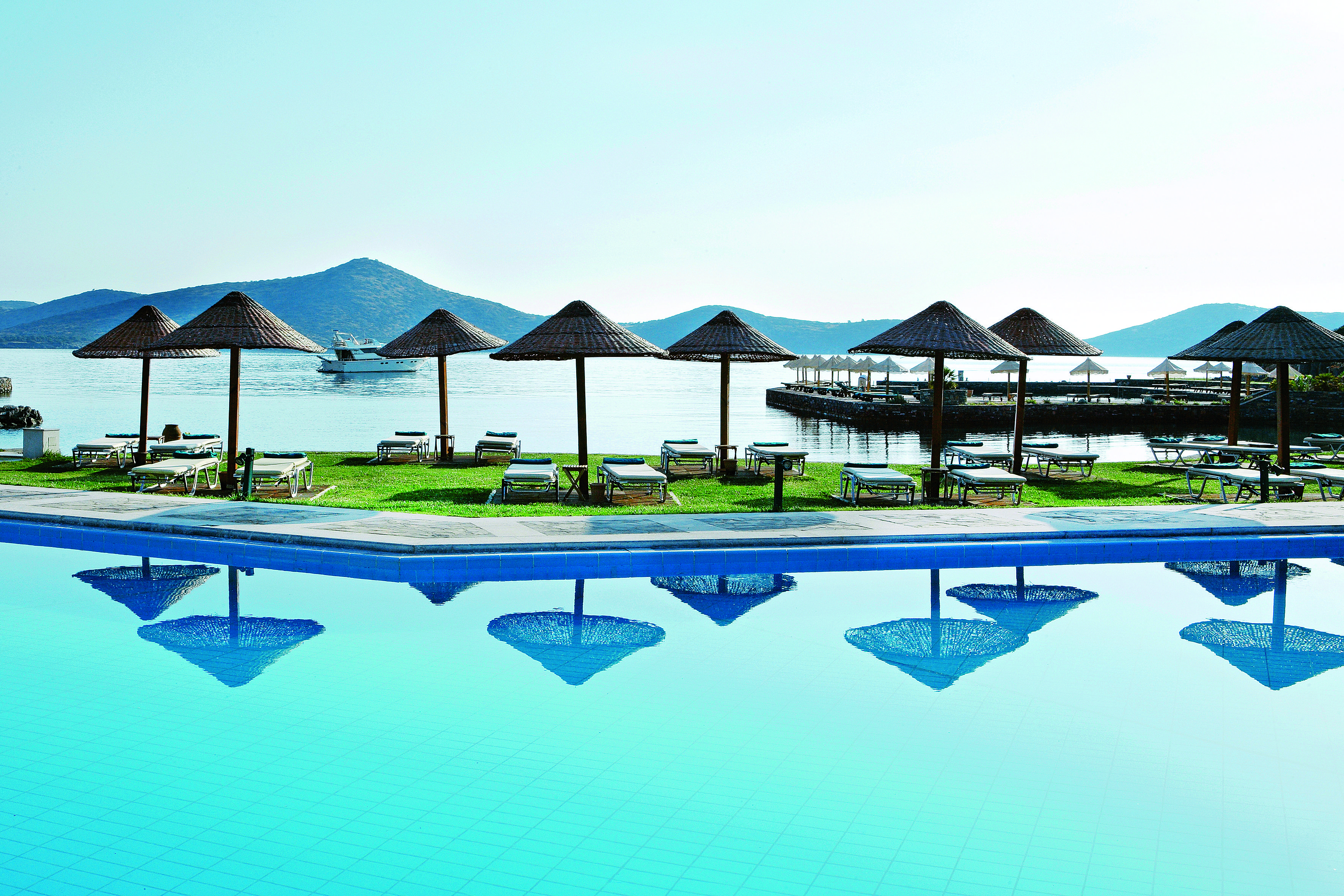 Elounda Peninsula Luxury Resort, Six Senses Spa Exterior photo