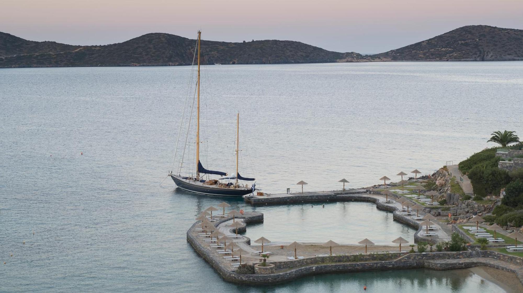 Elounda Peninsula Luxury Resort, Six Senses Spa Exterior photo